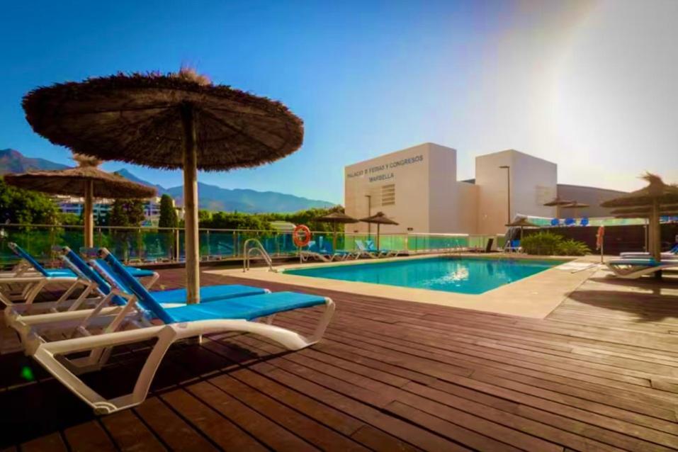 Golden Mile Sea View Appartement *